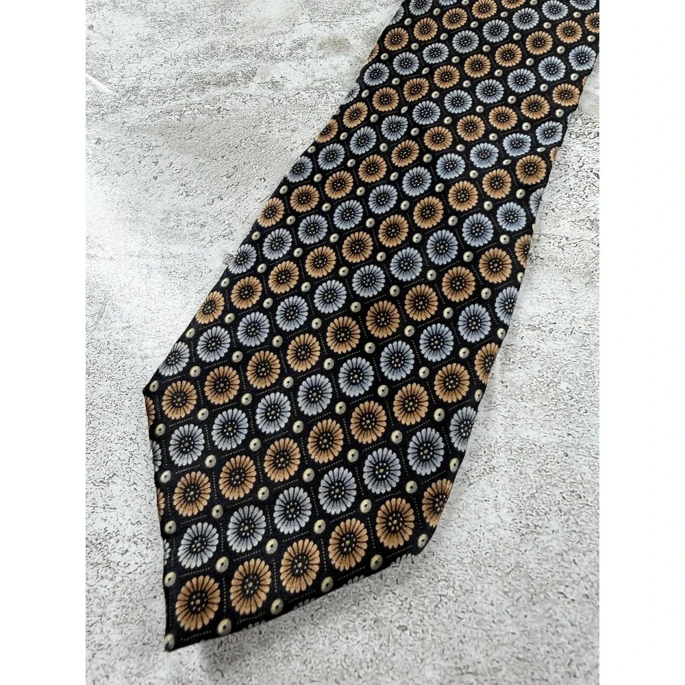 Bergamo New York Tie Mens One Size Black Pointed Floral Jacquard 100% Silk